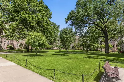 5140 30 Avenue #4-D, Woodside, NY 11377 - Photo 2