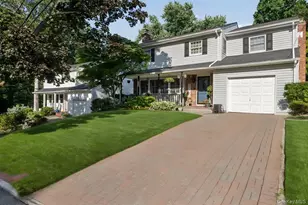 3 Stimson Pl, Huntington, NY 11743 - Photo 2