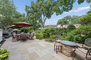 3 Stimson Pl, Huntington, NY 11743 - Photo 28