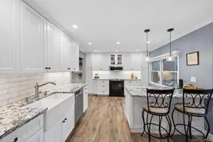 3 Stimson Pl, Huntington, NY 11743 - Photo 12