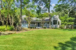 18 Bayview Rd, Southampton, NY 11968 - Photo 2