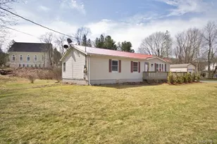 32 Meadow St, Livingston Manor, NY 12758 - Photo 12