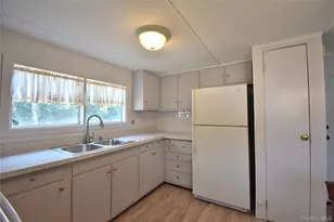 116 Lincoln Ave, Holbrook, NY 11741 - Photo 6