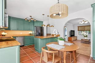 18 Lovell Rd, Hampton Bays, NY 11946 - Photo 2