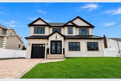37 Beverly Drive, Albertson, NY 11507 - Photo 1