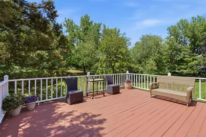 323 Baltustrol Circle, Roslyn, NY 11576 - Photo 26