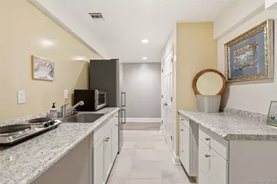 323 Baltustrol Circle, Roslyn, NY 11576 - Photo 24