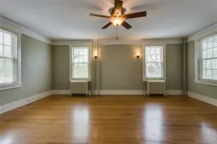 24 Youngs Hill Rd, Huntington, NY 11743 - Photo 6