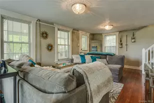 24 Youngs Hill Rd, Huntington, NY 11743 - Photo 18