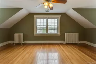 24 Youngs Hill Rd, Huntington, NY 11743 - Photo 14