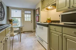 24 Youngs Hill Rd, Huntington, NY 11743 - Photo 22