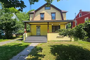62 Clinton Ave, Monticello, NY 12701 - Photo 2