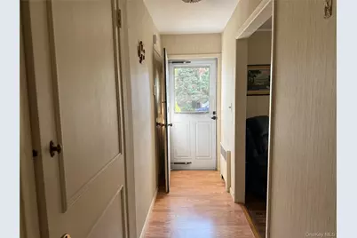 939 Steele Boulevard, Baldwin, NY 11510 - Photo 2