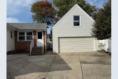 939 Steele Boulevard, Baldwin, NY 11510 - Photo 16