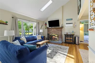 21 Duvall Drive, Hampton Bays, NY 11946 - Photo 6