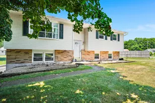 12 Golden Way, Staatsburg, NY 12580 - Photo 2