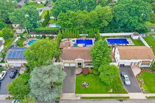 140 Wedgewood Dr, Hauppauge, NY 11788 - Photo 36