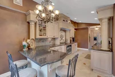 140 Wedgewood Drive, Hauppauge, NY 11788 - Photo 24