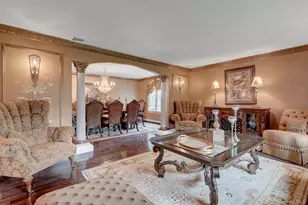 140 Wedgewood Dr, Hauppauge, NY 11788 - Photo 12