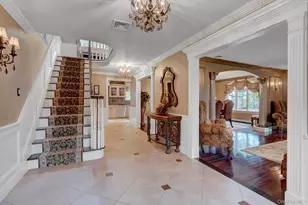140 Wedgewood Dr, Hauppauge, NY 11788 - Photo 10