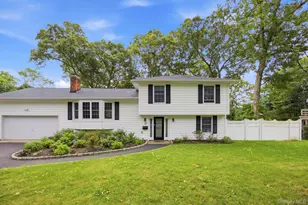 57 Brooksite Dr, Smithtown, NY 11787 - Photo 2
