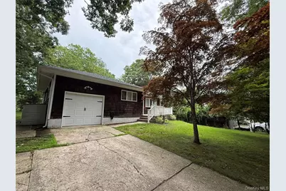 87 Sally Lane, Ridge, NY 11961 - Photo 26