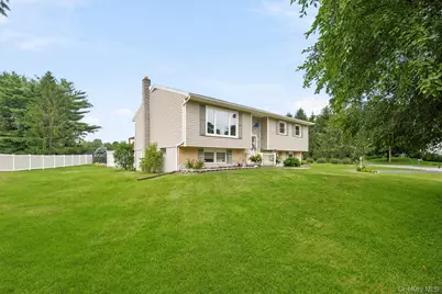 40 Long Meadow Drive, Staatsburg, NY 12580 - Photo 2