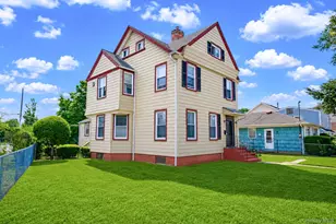 12-52 Bay Park Pl, Bayswater, NY 11691 - Photo 1