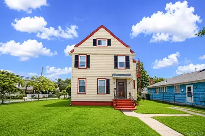 12-52 Bay Park Place, Bayswater, NY 11691 - Photo 2