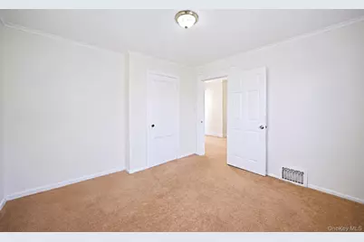 12-52 Bay Park Place, Bayswater, NY 11691 - Photo 28
