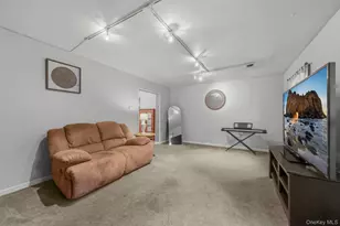 2 Summerset Dr, Wallkill, NY 12589 - Photo 10