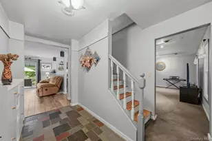 2 Summerset Dr, Wallkill, NY 12589 - Photo 8
