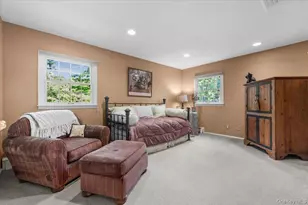 96 Plainview Rd, Woodbury, NY 11797 - Photo 22