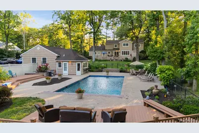 96 Plainview Road, Woodbury, NY 11797 - Photo 2