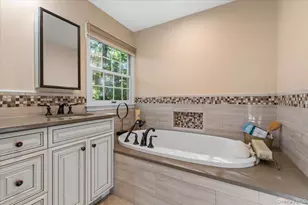 96 Plainview Rd, Woodbury, NY 11797 - Photo 18
