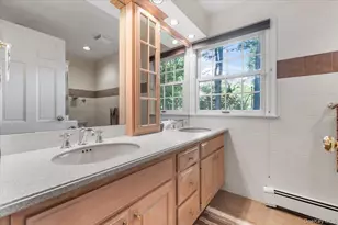 96 Plainview Rd, Woodbury, NY 11797 - Photo 22