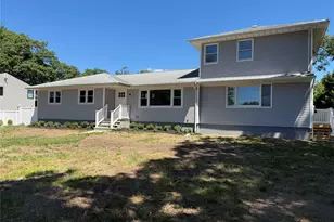751 Centerwood St, West Babylon, NY 11704 - Photo 2