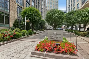 25 City Pl, White Plains, NY 10601 - Photo 4