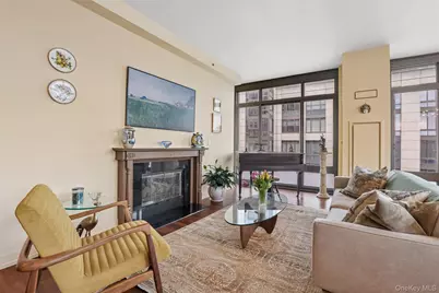 25 City Place #6C, White Plains, NY 10601 - Photo 16
