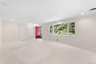 76 Wensley Dr, Great Neck, NY 11020 - Photo 18