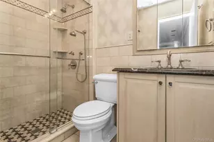 104 W Woodlake Dr, Woodbury, NY 11797 - Photo 18