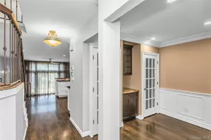 104 W Woodlake Dr, Woodbury, NY 11797 - Photo 2