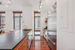 25 City Pl, White Plains, NY 10601 - Photo 8