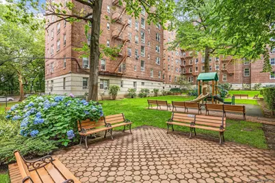 72-61 113th Street #5B, Forest Hills, NY 11375 - Photo 10