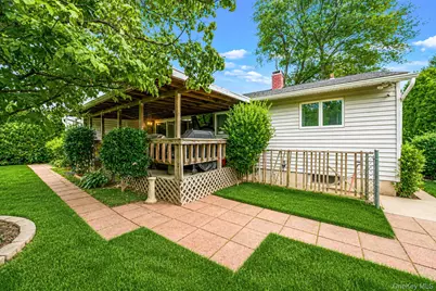 18 Edi Avenue, Plainview, NY 11803 - Photo 28