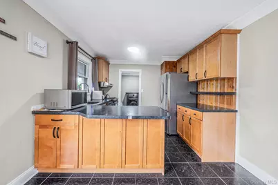 18 Edi Avenue, Plainview, NY 11803 - Photo 10