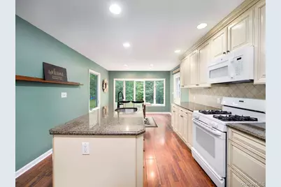 44 Oriole Street, Pearl River, NY 10965 - Photo 18