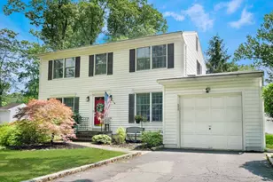 44 Oriole St, Pearl River, NY 10965 - Photo 2