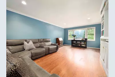 44 Oriole Street, Pearl River, NY 10965 - Photo 10