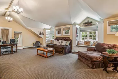 39 Cherry Lane, Syosset, NY 11791 - Photo 32